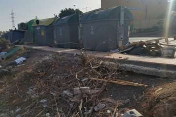 Restos de material con amianto en diversos puntos del municipio (Foto TA)